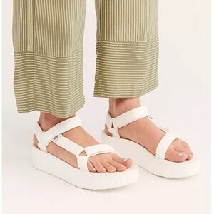 Teva Flatform Universal Sandals Bright White US 10 UK 8‎ EU 41 Summer Hiking